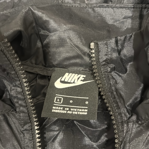 Nike windbreaker - Picture 3 of 7